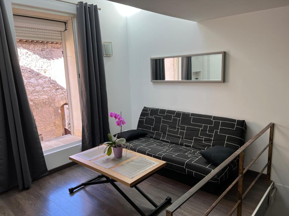 Charmante Maisonnette Au Coeur Du Village La Roque-d'Antheron Exteriör bild