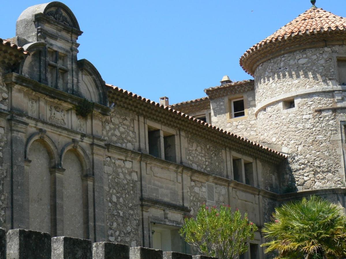 Charmante Maisonnette Au Coeur Du Village La Roque-d'Antheron Exteriör bild